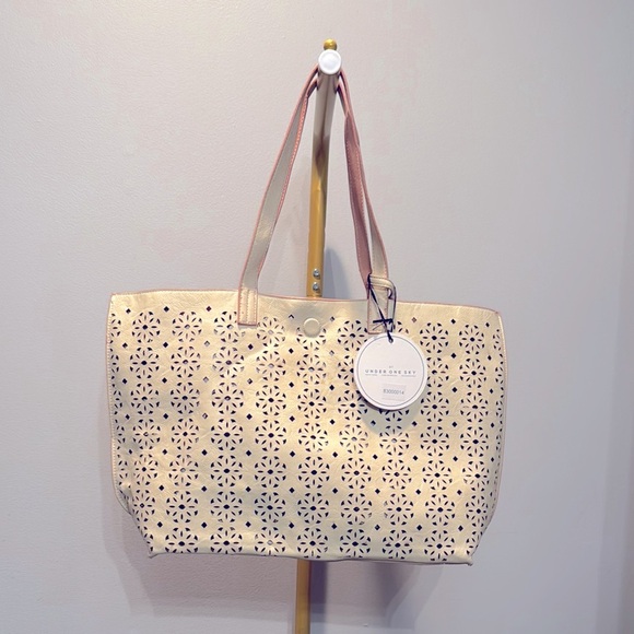 Under One Sky Cream and pink Laser-Cut Tote Bag NWT - Picture 1 of 10